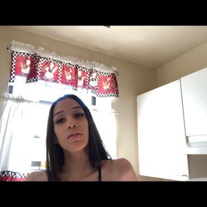 Meet your Posher, Marilyn